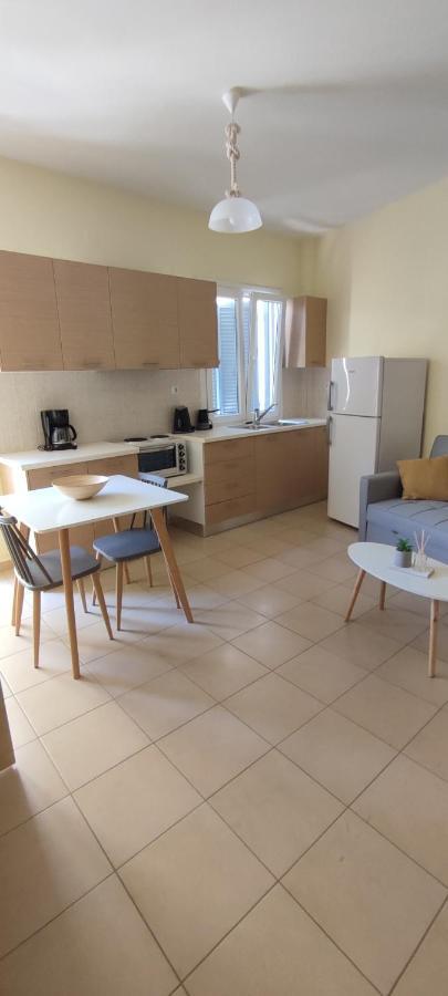 Nicol'S Apartment 埃尔莫波利斯 外观 照片